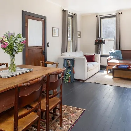 Wynkoop At Carlton: Taste Of Europe, Walk To Wineries, Dog Friendly Villa Exterior photo