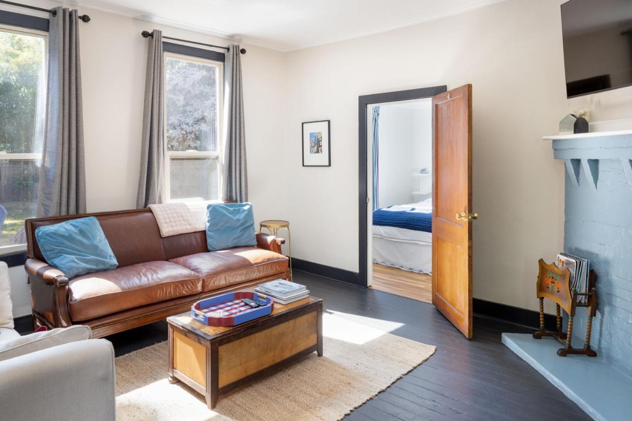 Wynkoop At Carlton: Taste Of Europe, Walk To Wineries, Dog Friendly Holiday home *